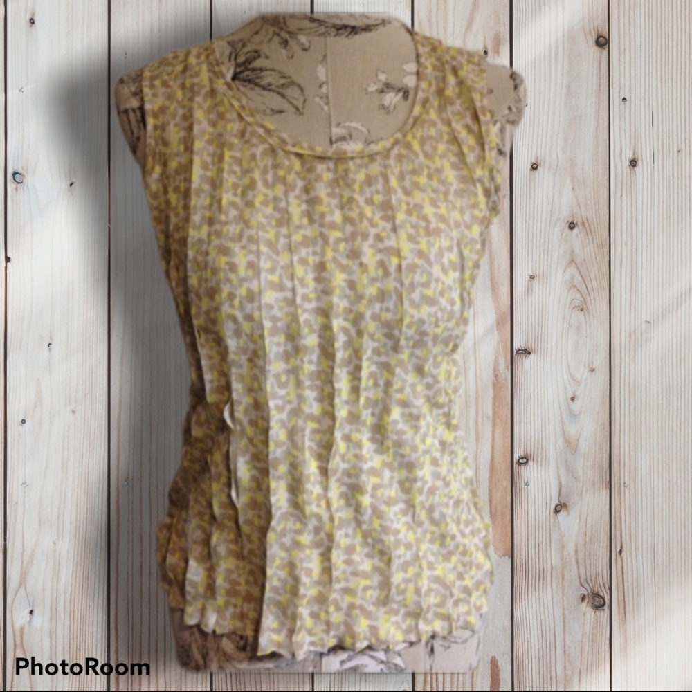 *ann Taylor Ruffle Top S P